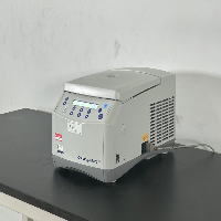 Eppendorf 5425R Refrigerated Centrifuge image 1